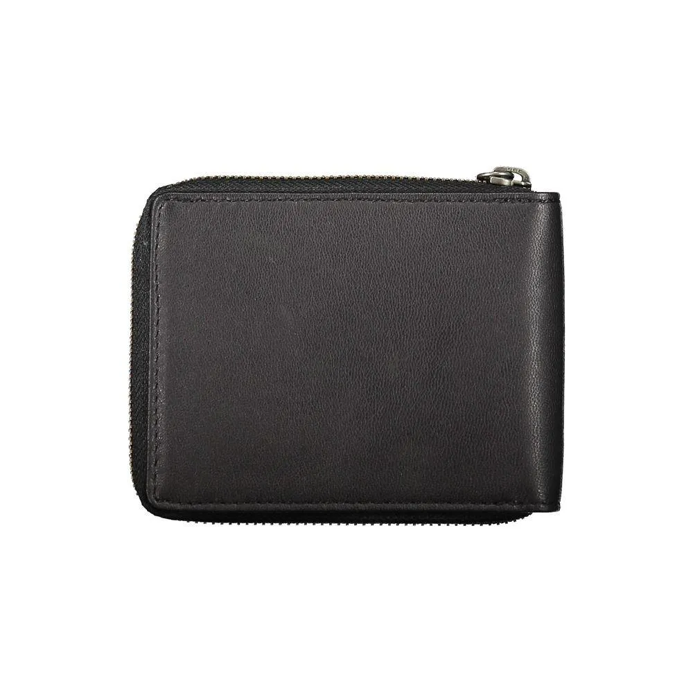 Blauer Sleek Leather Round Wallet with Card Spaces