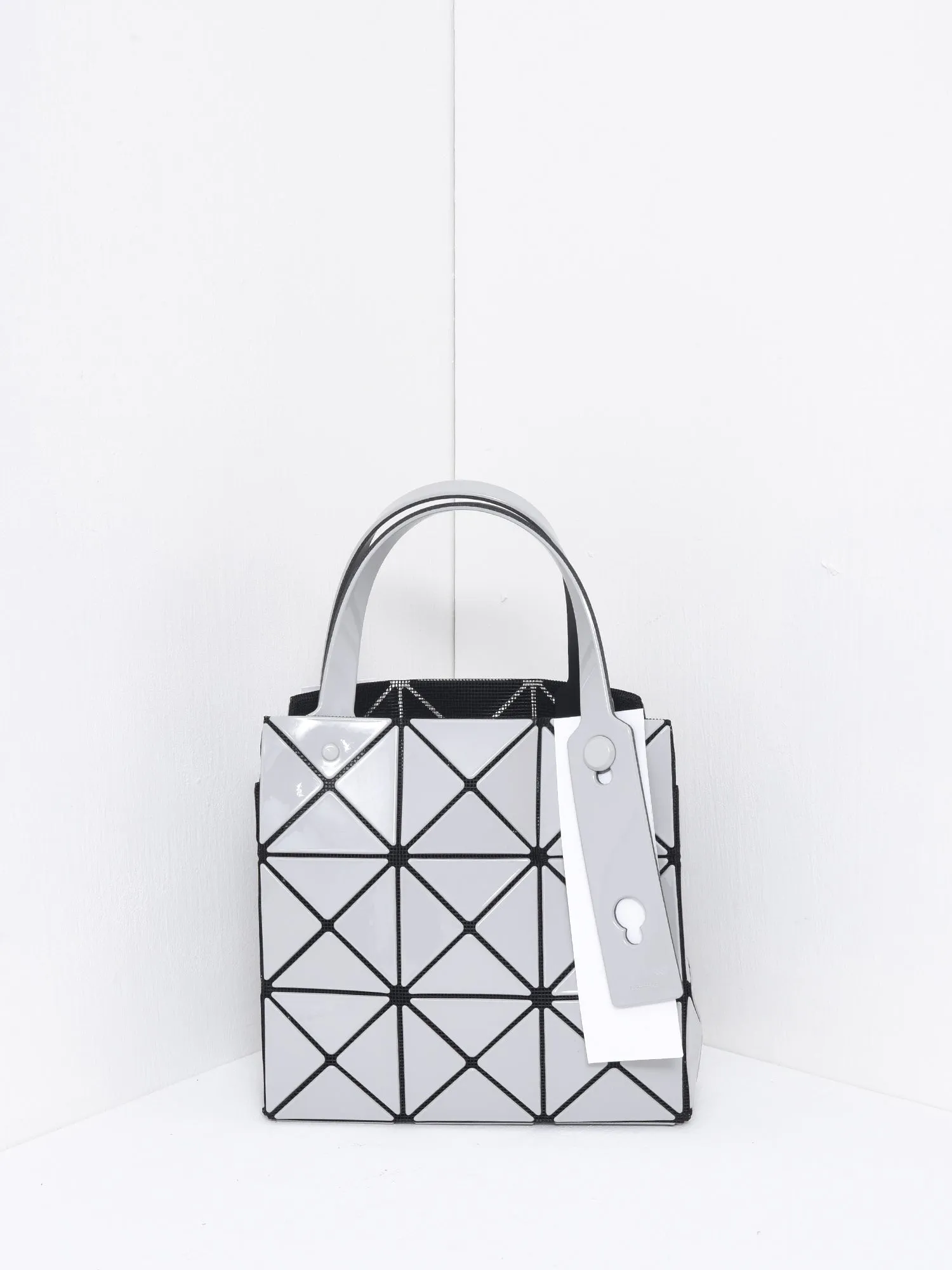 CARAT_12-GRAY_BB46AG610