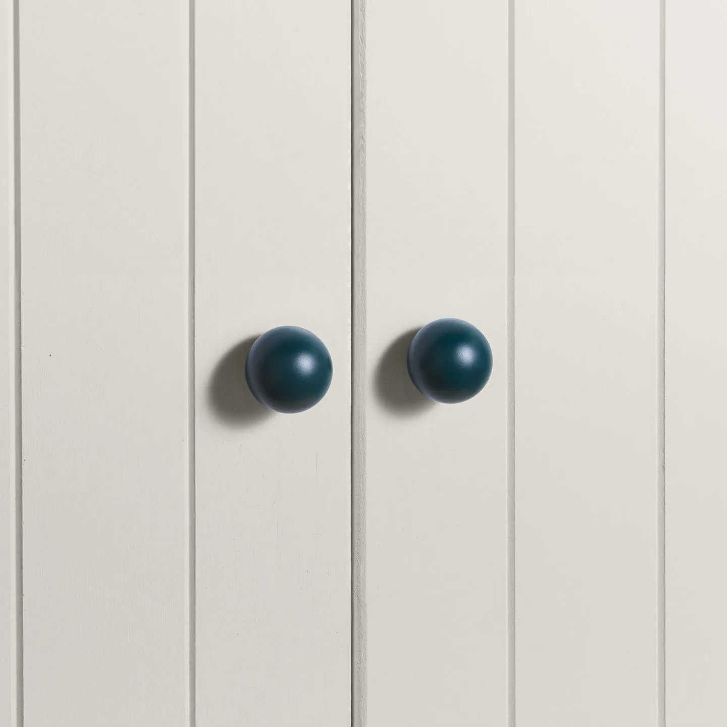 Essential Sphere Knob - Peacock
