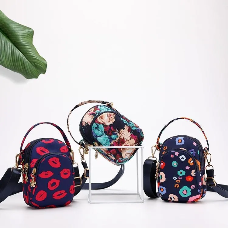 Floral Multi-pocket Crossbody Phone Bag