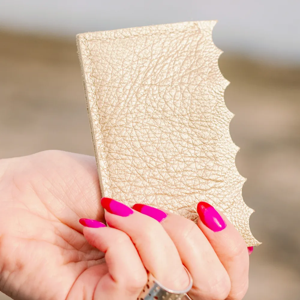 Mini Wallet Wildwood Beach Club in Gold Leather