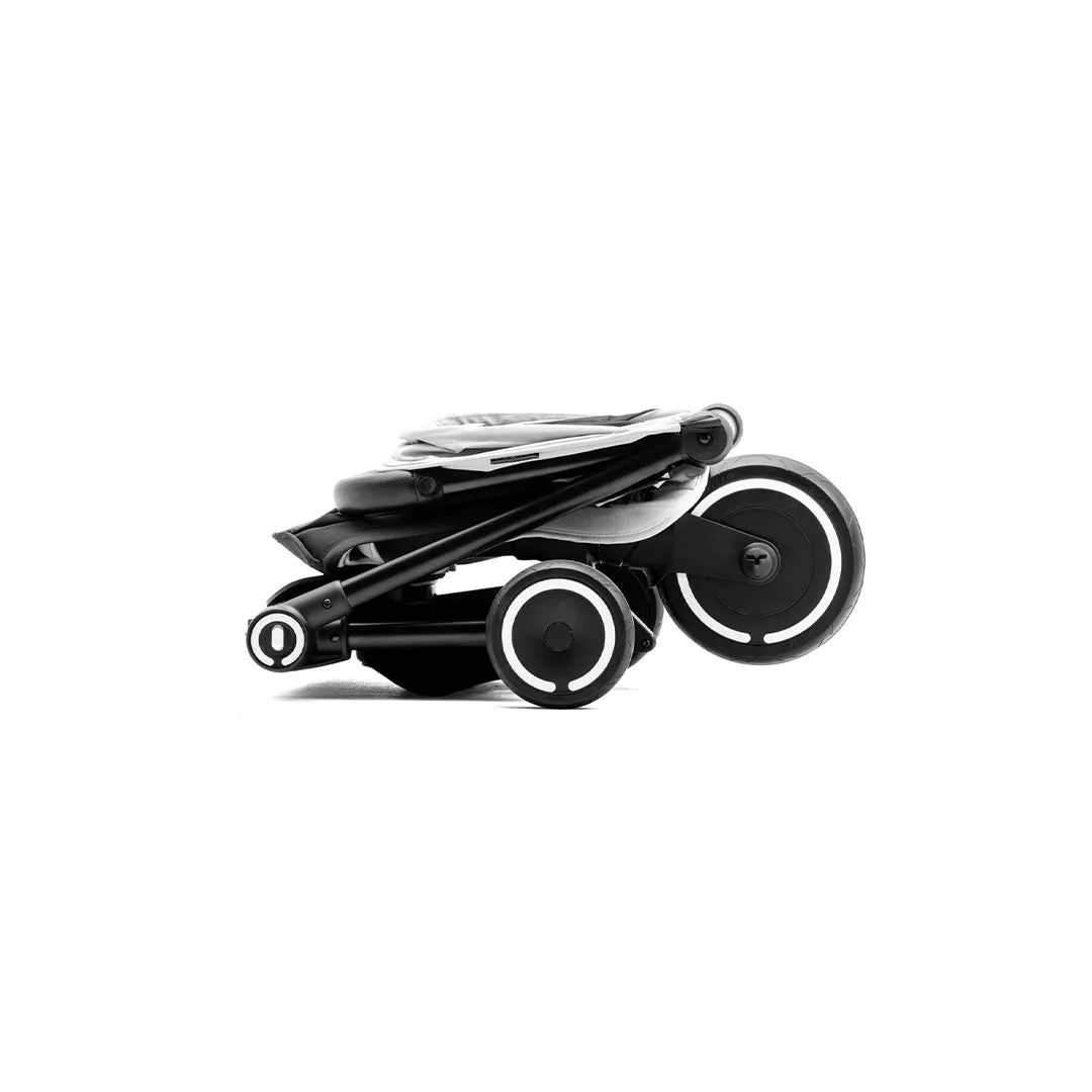 smarTrike Traveler Active Stroller - Silver White