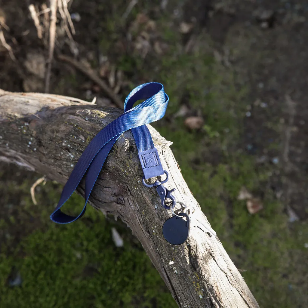 Thread Wallets Navy Neck Lanyard